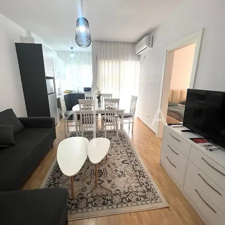 Aquamarina 719 Apartment *